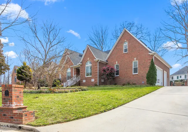 3rd image of 2708 Sturbridge Ct, Burlington, NC 27215 | MLS# 10156845