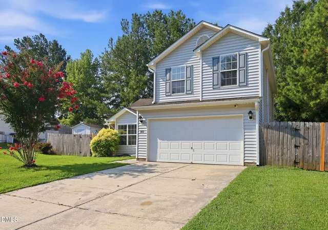 Photo 2 of Single family home for sale at 503 Providence Hall Dr, Sanford, NC 27330 | MLS# 10181131 | Listing updated on 2026-07-19