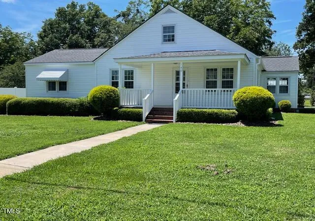 Photo 2 of Single family home for sale at 140 S Dunn St, Angier, NC 27501 | MLS# 10156712 | Listing updated on 2026-09-08