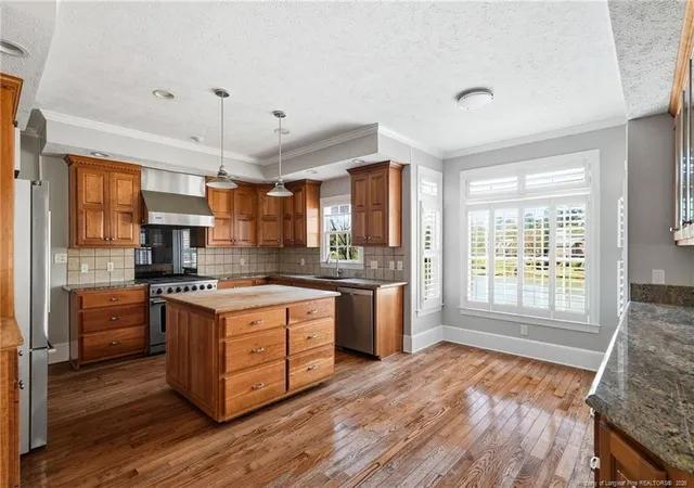 Photo 3 of Single family home for sale at 1302 Oakridge Blvd, Lumberton, NC 28358 | MLS# 759792 | Listing updated on 2026-08-23
