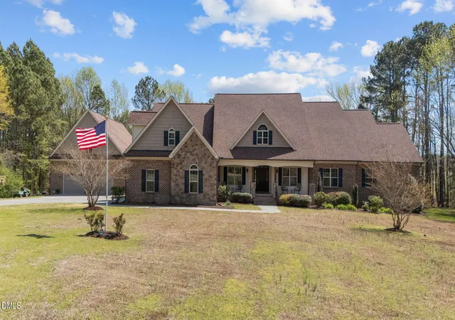 Photo 3 of Single family home for sale at 2983 Hallie Burnette Rd, Oxford, NC 27565 | MLS# 10157095 | Listing updated on 2026-09-15