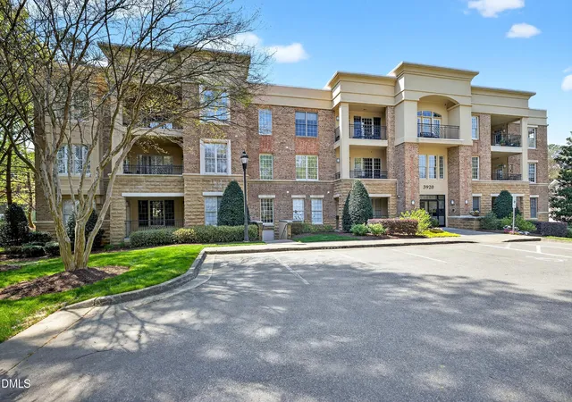 26th image of 3920 Essex Garden Ln #202, Raleigh, NC 27612 | MLS# 10156888