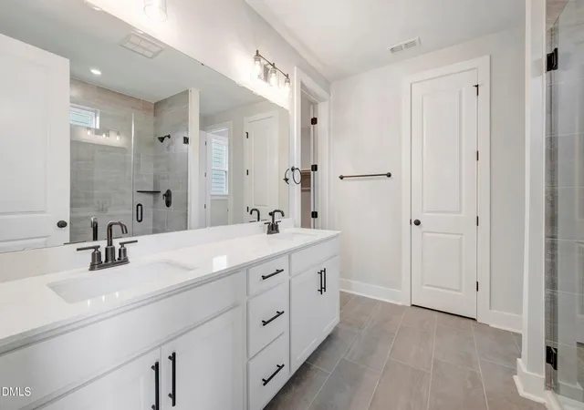 Photo 5 of Single family home for sale at 2488 Vetrina Way, Apex, NC 27502 | MLS# 10156823 | Listing updated on 2026-09-02