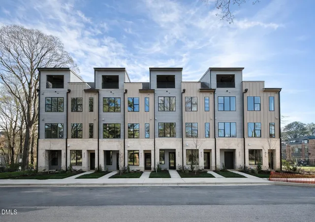 Photo 1 of Sale Pending at 809 Niantic St, Cary, NC 27511 | MLS# 10157303 | Listing updated on 2026-07-18