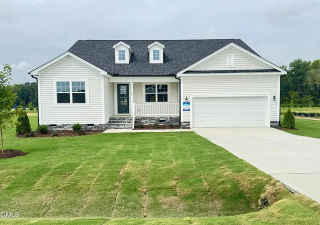 Photo 1 of Single family home for sale at 35 Windward Pl, Lillington, NC 27546 | MLS# 10159430 | Listing updated on 2026-09-27