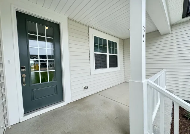 Photo 3 of Single family home for sale at 35 Windward Pl, Lillington, NC 27546 | MLS# 10159430 | Listing updated on 2026-09-27