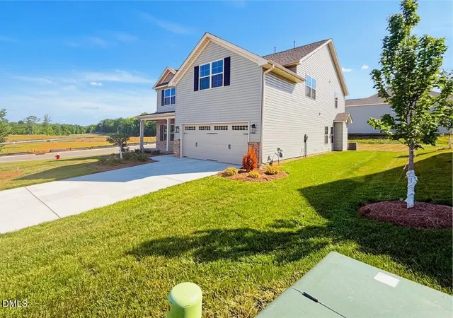 2nd image of 804 Council Rdg Rd #17, Graham, NC 27253 | MLS# 10157234
