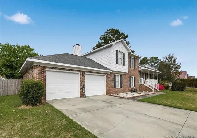 3rd image of 1174 Hallberry Dr, Fayetteville, NC 28314 | MLS# 759711