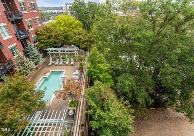 2nd image of 618 N Boylan Ave, Raleigh, NC 27603