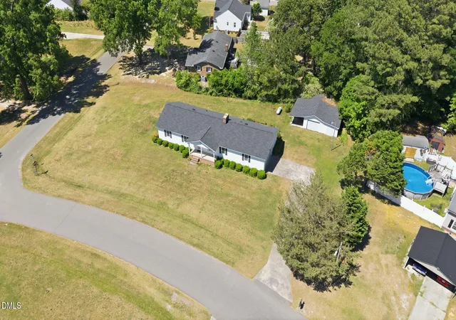 Photo 2 of Single family home for sale at 101 Leon Dr, Goldsboro, NC 27530 | MLS# 10157430 | Listing updated on 2026-09-14