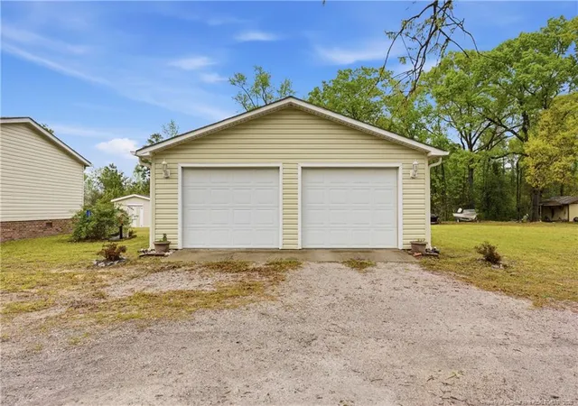 Photo 4 of Manufactured On Land at 20001 Mcintosh Rd, Laurinburg, NC 28352 | MLS# 759932 | | Sold on 2026-05-14