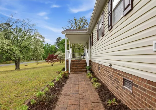 Photo 5 of Manufactured On Land at 20001 Mcintosh Rd, Laurinburg, NC 28352 | MLS# 759932 | | Sold on 2026-05-14