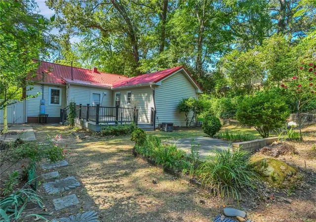 32nd image of 910 Clarendon St, Fayetteville, NC 28305 | MLS# 758914