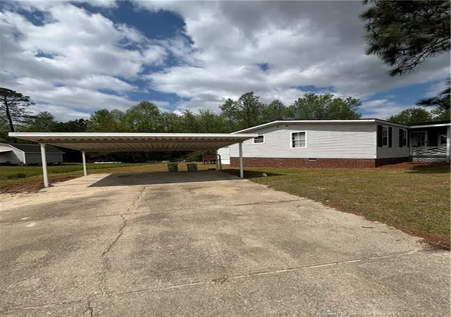 Photo 3 of Manufactured On Land at 6740 Pine Ln, Parkton, NC 28371 | MLS# 760145 | | Sold on 2026-06-12
