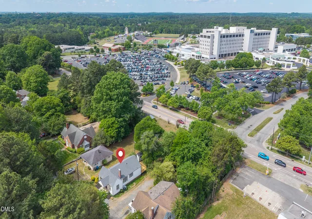 35th image of 110 W Rockway St, Durham, NC 27704 | MLS# 10158383