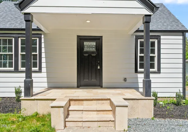 4th image of 110 W Rockway St, Durham, NC 27704 | MLS# 10158383
