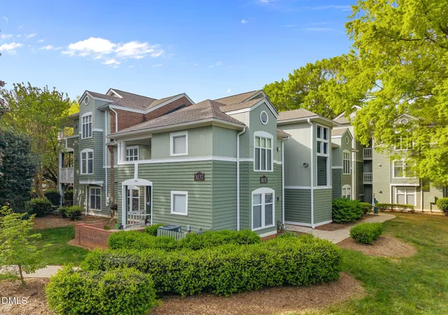 5th image of 1031 Nicholwood Dr, Raleigh, NC 27605