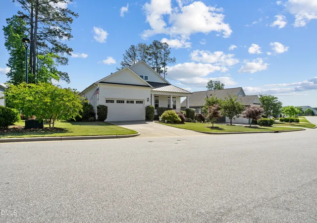 Photo 5 of Single Family Residence at 140 Ferrell Rd W, Apex, NC 27523 | MLS# 10165385 | | Sold on 2026-06-30