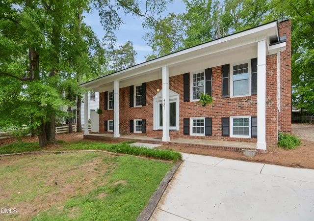 Photo 1 of Sale Pending at 4501 Ryegate Dr, Raleigh, NC 27604 | MLS# 10165680 | Listing updated on 2026-07-18
