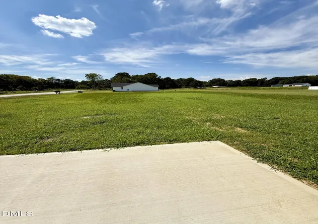 Photo 16 of Single family home for sale at 19 N Movado Trl, Kenly, NC 27542 | MLS# 10157806 | Listing updated on 2026-09-29