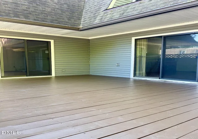 Listing Photo 2 - Condo for sale in building located at 225 Summerwalk Cir, Chapel Hill, NC 27517 - Unit #