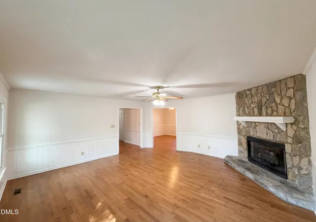 Photo 3 of Single family home for sale at 3209 County Line Rd, Fayetteville, NC 28306 | MLS# 10157884 | Listing updated on 2026-08-27