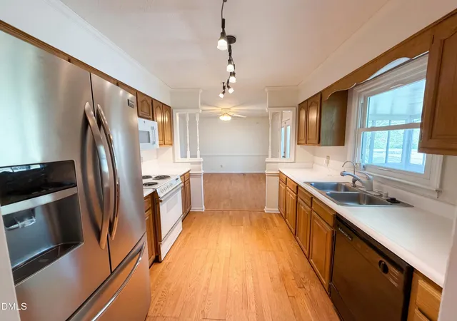 Photo 4 of Single family home for sale at 3209 County Line Rd, Fayetteville, NC 28306 | MLS# 10157884 | Listing updated on 2026-08-27