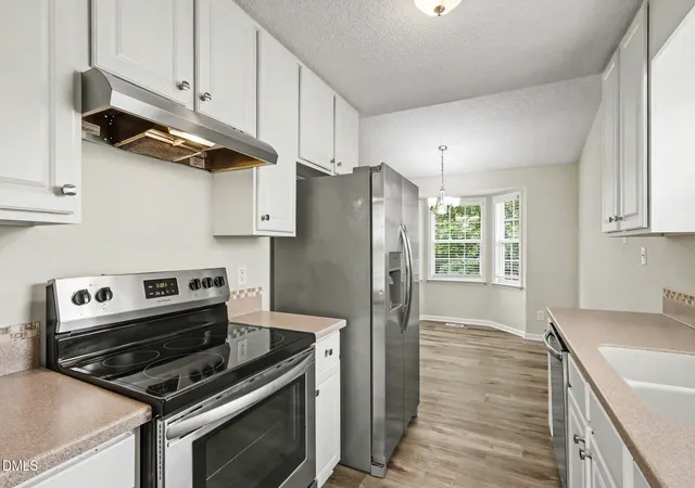 5th image of 956 S Philwood Ct, Fuquay Varina, NC 27526 | MLS# 10158366