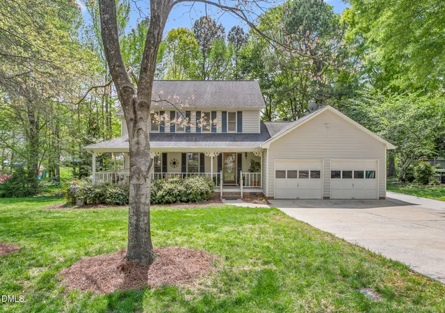Photo 2 of Single family home for sale at 207 Windrift Dr, Gibsonville, NC 27249 | MLS# 10158196 | Listing updated on 2026-07-18