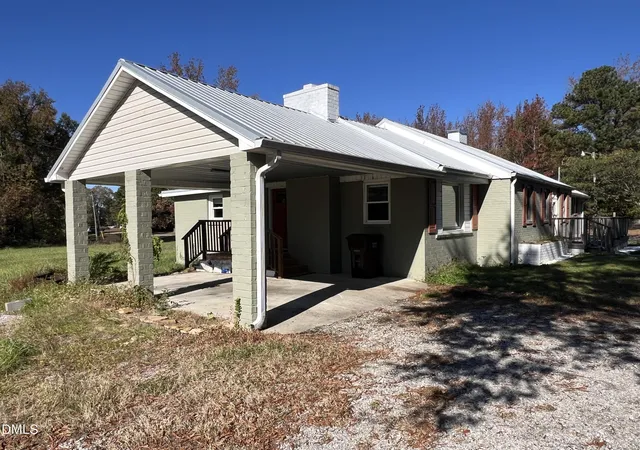 Homes for sale in Kittrell, NC | 986 N Chavis Rd, Kittrell, NC 27544 | MLS# 10157916