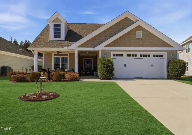 Photo 4 of Single family home for sale at 137 Balsam Ln, Clayton, NC 27527 | MLS# 10157946 | Listing updated on 2026-08-28