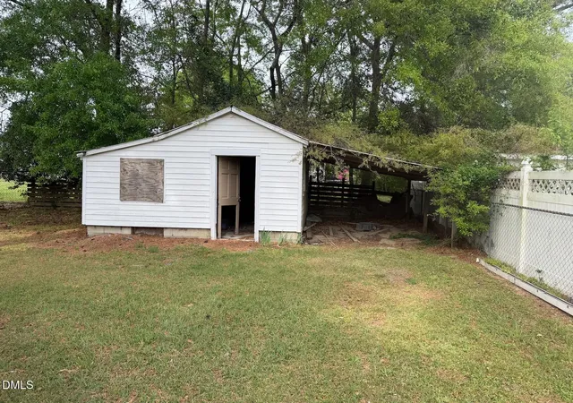 Homes for sale in Benson, NC | 702 W Main St, Benson, NC 27504 | MLS# 10158163