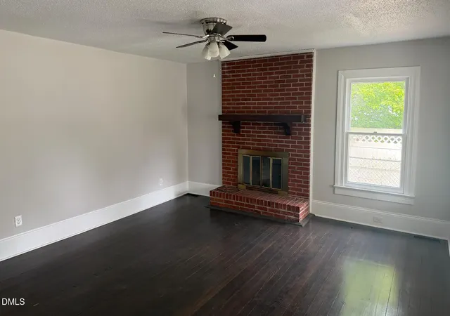 Homes for sale in Benson, NC | 702 W Main St, Benson, NC 27504 | MLS# 10158163