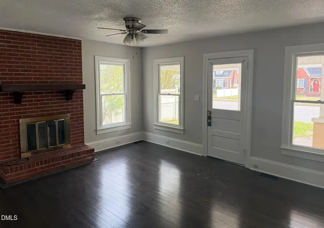 Homes for sale in Benson, NC | 702 W Main St, Benson, NC 27504 | MLS# 10158163