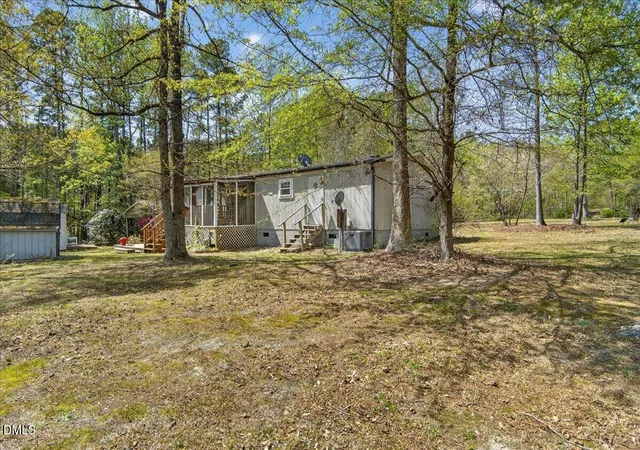 Photo 3 of Manufactured On Land at 123 Pineview Dr, Louisburg, NC 27549 | MLS# 10158115 | | Sold on 2026-05-19