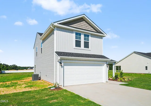 Photo 2 of Single family home for sale at 102 Baxley Dr #13, Dunn, NC 28334 | MLS# 10158046 | Listing updated on 2026-08-28