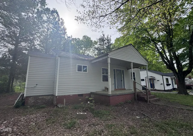 Photo 2 of Single family home for sale at 1507 Echo Rd, Durham, NC 27707 | MLS# 10158424 | Listing updated on 2026-10-05