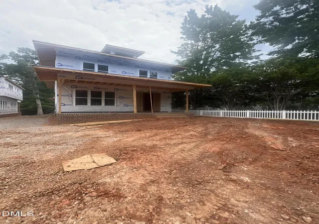 Photo 2 of Single family home for sale at 3004 Ruffin St, Raleigh, NC 27607 | MLS# 10158192 | Listing updated on 2026-07-27
