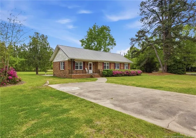Homes for sale in Dublin, NC | 113 N Third St, Dublin, NC 28332 | MLS# 760210