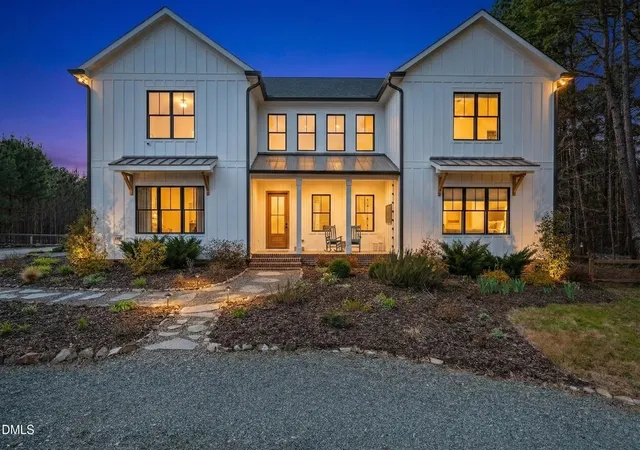 Photo 1 of Single family home for sale at 110 Rosemont Ln, Chapel Hill, NC 27516 | MLS# 10158820 | Listing updated on 2026-07-18