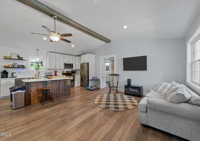 5th image of 1066 S Third St, Mebane, NC 27302 | MLS# 10159320