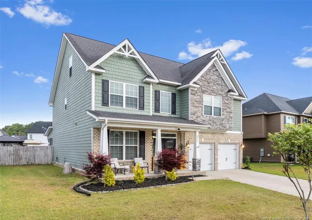 3rd image of 2914 Cragburn Pl, Fayetteville, NC 28306 | MLS# 760354