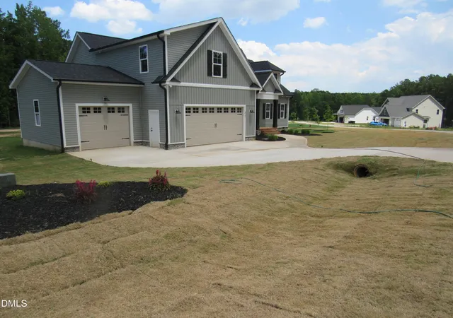 Photo 3 of Single family home for sale at 317 Coats Ridge Dr, Benson, NC 27504 | MLS# 10160152 | Listing updated on 2026-09-09