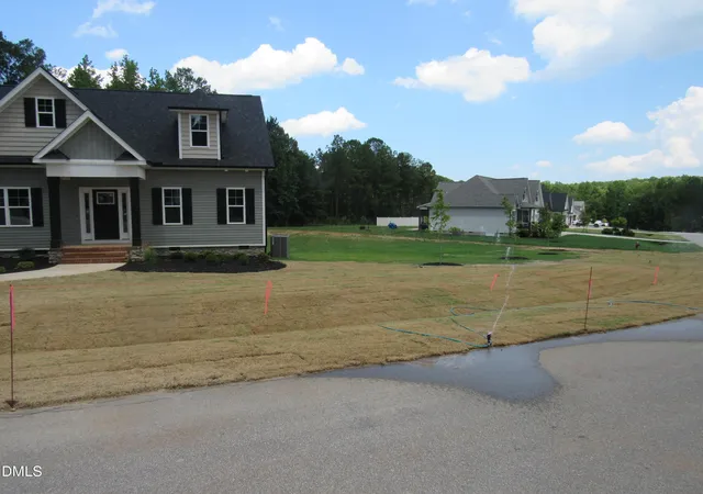 Photo 4 of Single family home for sale at 317 Coats Ridge Dr, Benson, NC 27504 | MLS# 10160152 | Listing updated on 2026-09-09