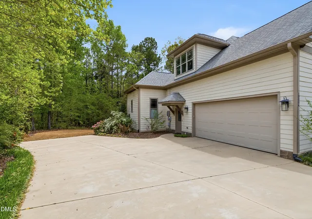 Photo 3 of Single family home for sale at 10004 Sandcreek Ct, Chapel Hill, NC 27517 | MLS# 10159341 | Listing updated on 2026-08-09