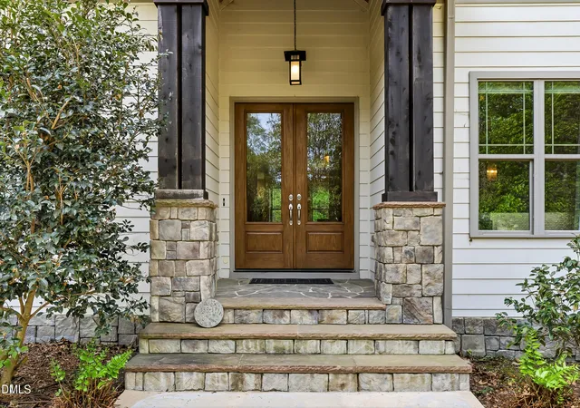 Photo 4 of Single family home for sale at 10004 Sandcreek Ct, Chapel Hill, NC 27517 | MLS# 10159341 | Listing updated on 2026-08-09