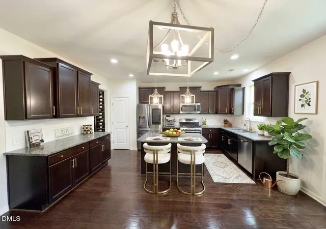 Photo 4 of Single family home for sale at 2511 Kestrel Hts Ct, Durham, NC 27703 | MLS# 10159038 | Listing updated on 2026-09-17