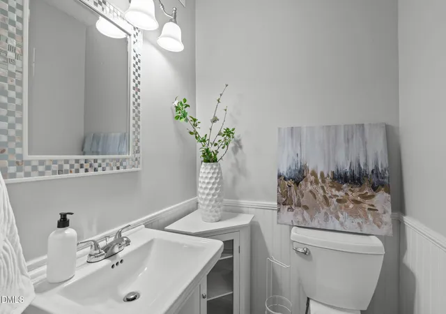 Photo 4 of Condo for sale at 203 Oak Holw Ct, Raleigh, NC 27613 | MLS# 10159045 | Listing updated on 2026-08-31