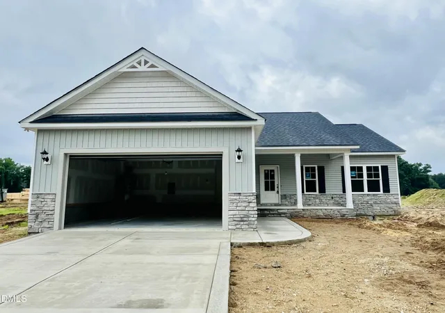 Homes for sale in Pikeville, NC | 413 Creeks Edge Dr, Pikeville, NC 27863 | MLS# 10158604
