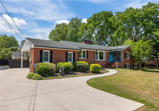 2nd image of 227 Stacy Weaver Dr, Fayetteville, NC 28311 | MLS# 760436